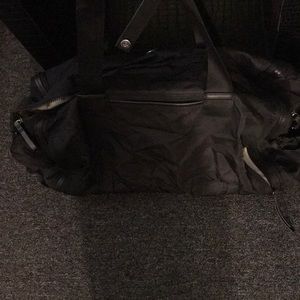 lululemon athletica Bags - Lululemon duffle bag lululemon athletica Bags - Lululemon duffle bag